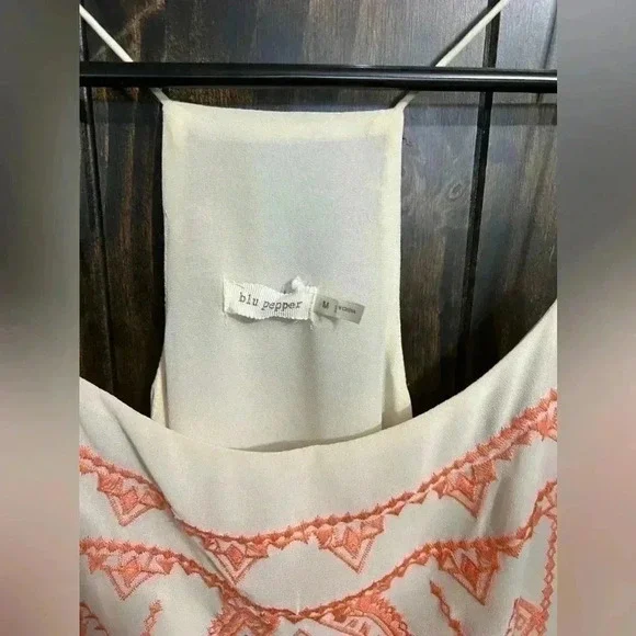 Blu Pepper Embroidered Tank Top | Size: Medium - Picture 4 of 6